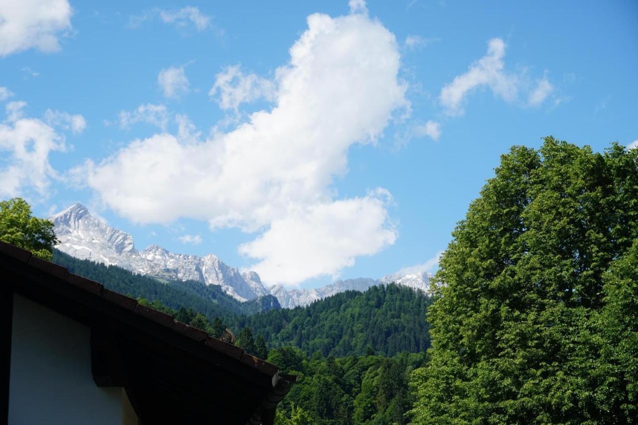 Amici Apartment Garmisch-Partenkirchen Ngoại thất bức ảnh